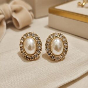 Vintage Stamped MONET Gold Tone Oval Faux Pearl Rhinestone Clip on Earrings